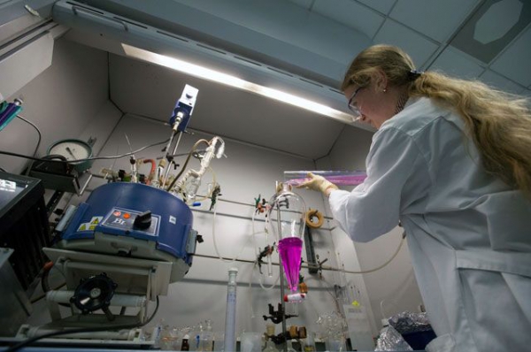 Инновационные технологии и продукты рождаются в научных лабораториях нефтяников.