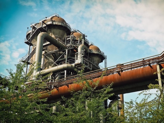 Украинский металлургический завод списал свои долги Уралвагонзаводу «на войну»