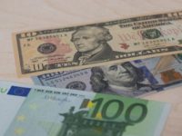 Курс евро превысил 80 рублей впервые за два года